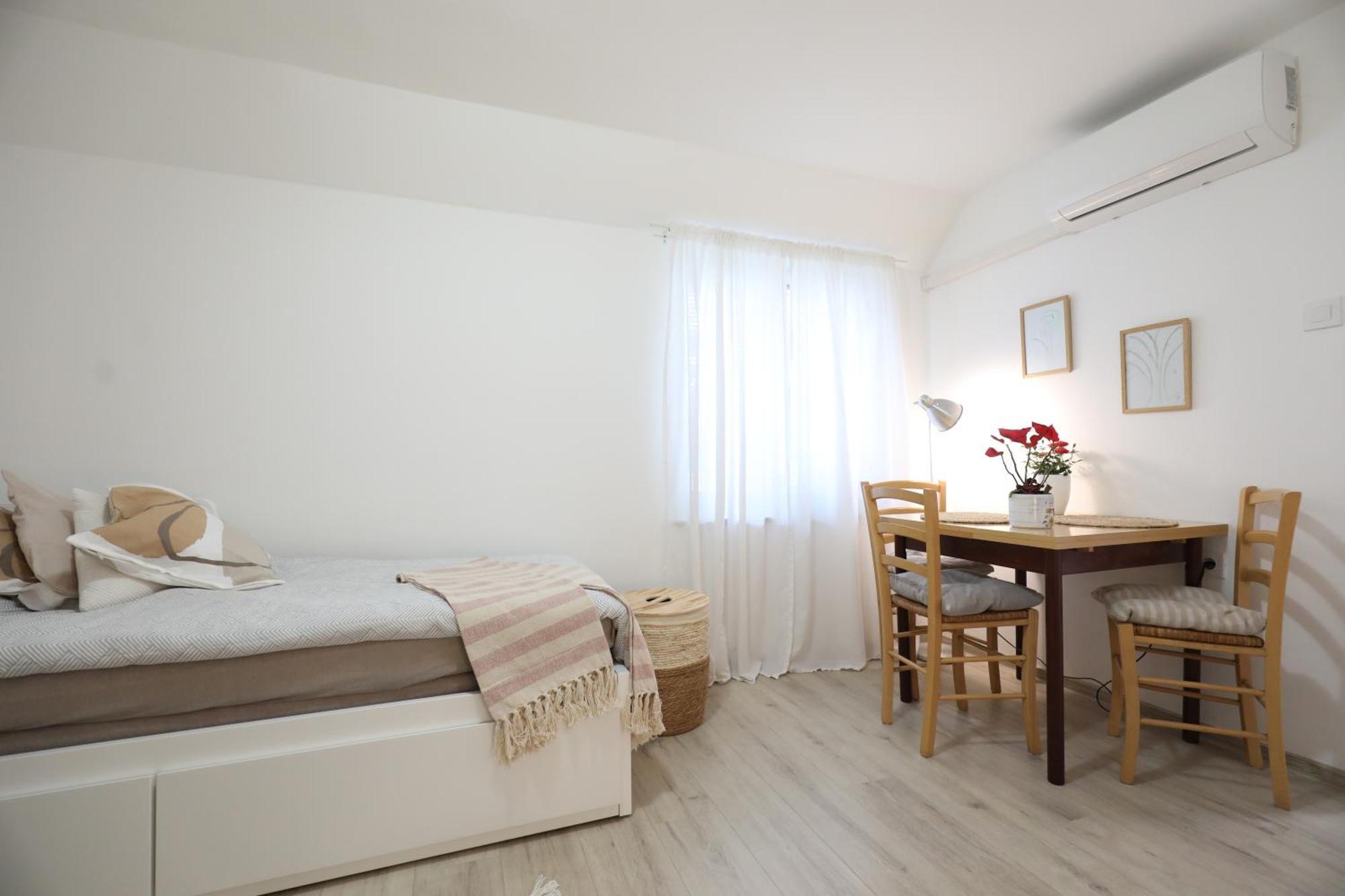 Apartment Mir PUY 외부 사진